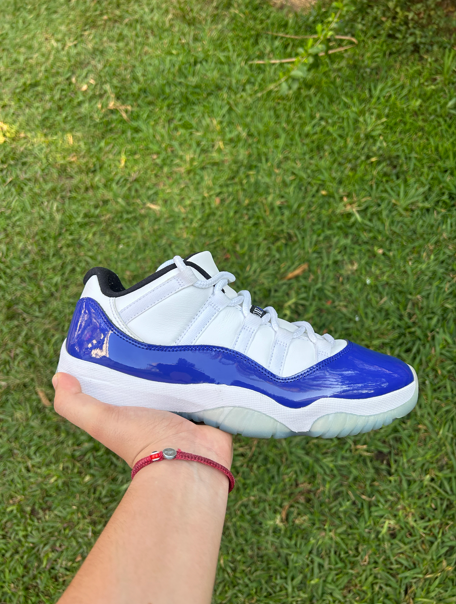Jordan 11 Retro Low "White Condord"